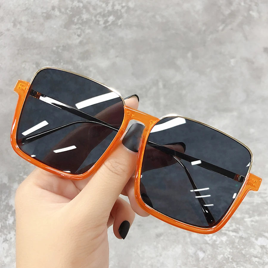 2025 Luxury Square Sunglasses – Vintage Gradient Shades for Women