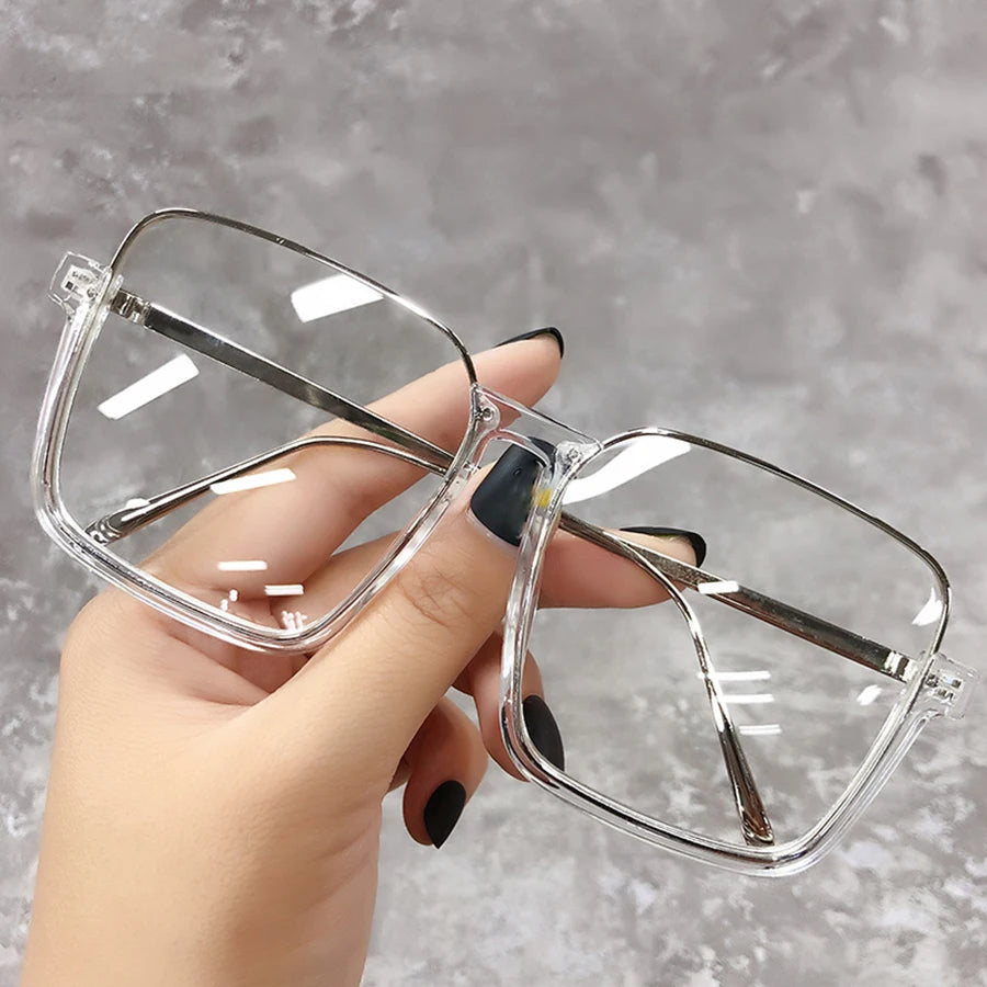 2025 Luxury Square Sunglasses – Vintage Gradient Shades for Women
